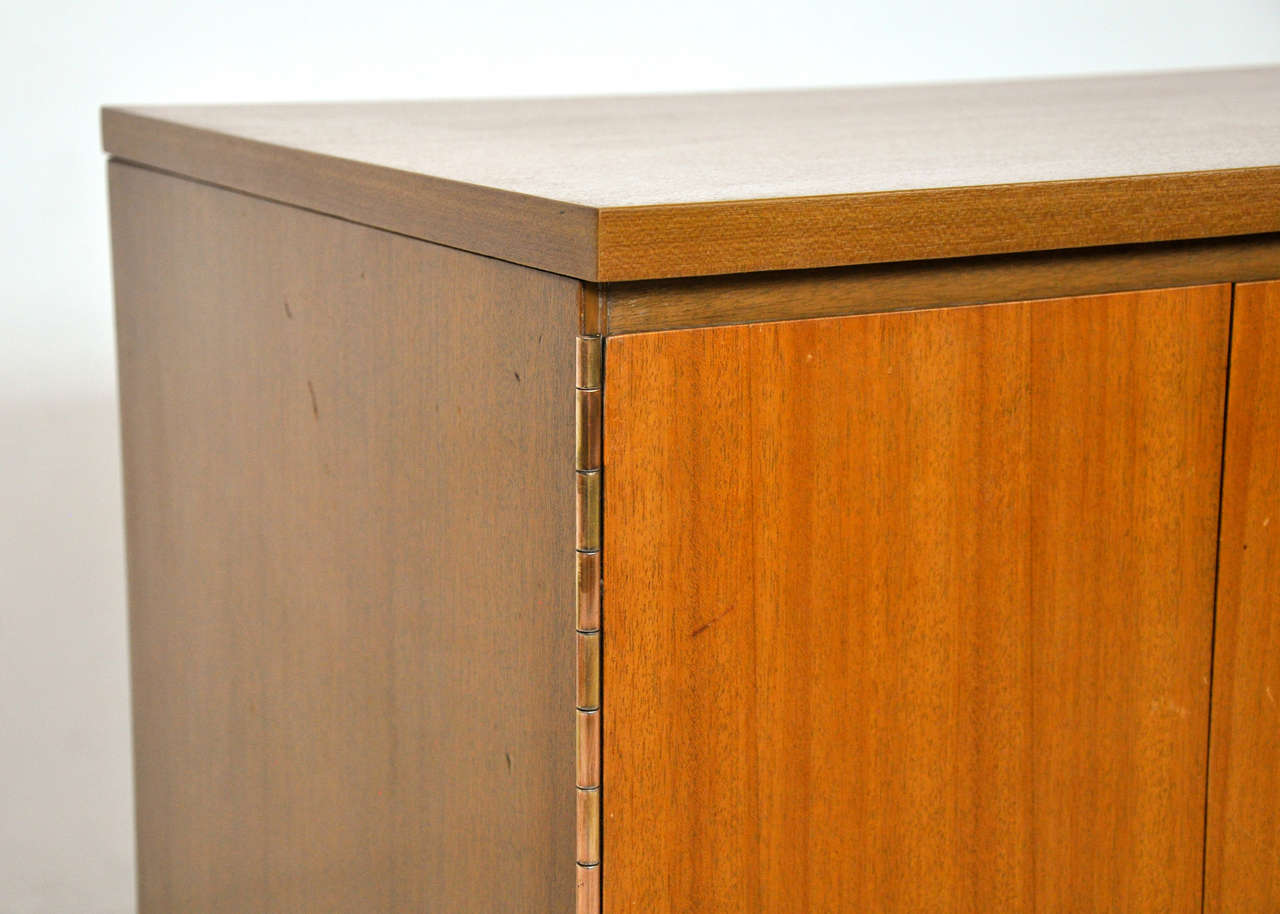 Paul McCobb sideboard on brass base In Excellent Condition In Chicago, IL