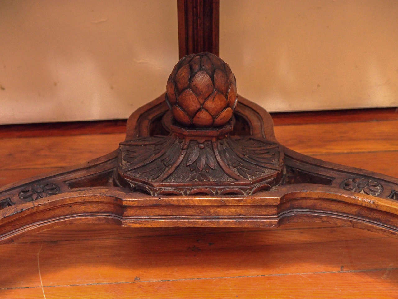 French Louis XVI Walnut Console with Gray Marble Top For Sale 2