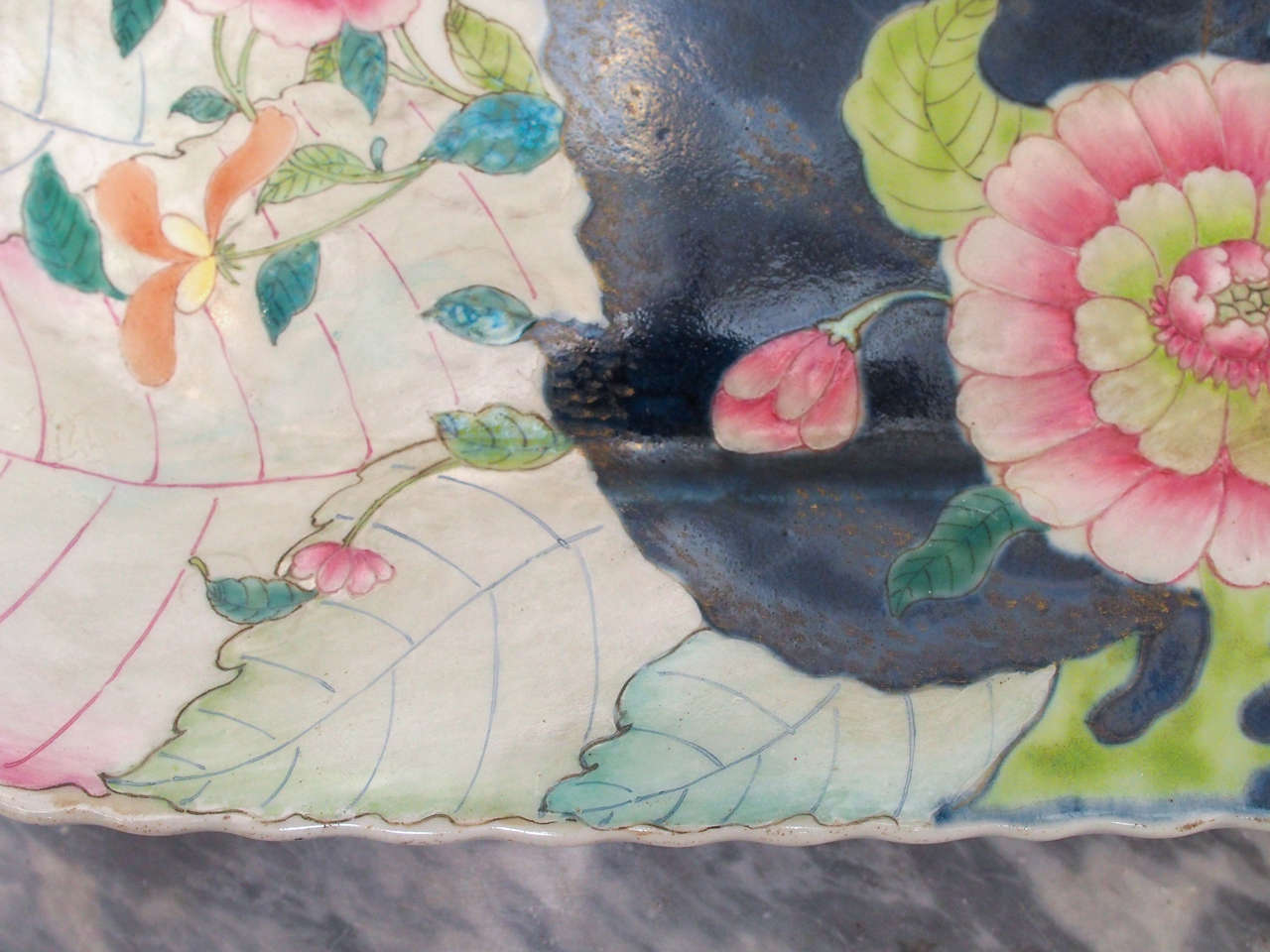 Porcelain Pair of Chinese Export Tobacco Leaf Platters