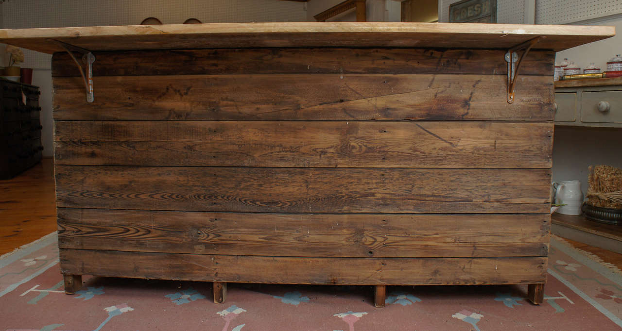 Pine English Food Store Counter with Large Overhang