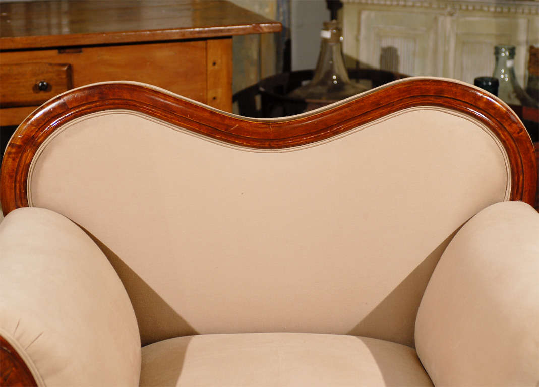 Paire de fauteuils club suédois en bois de grande taille du 19ème siècle en vente 1