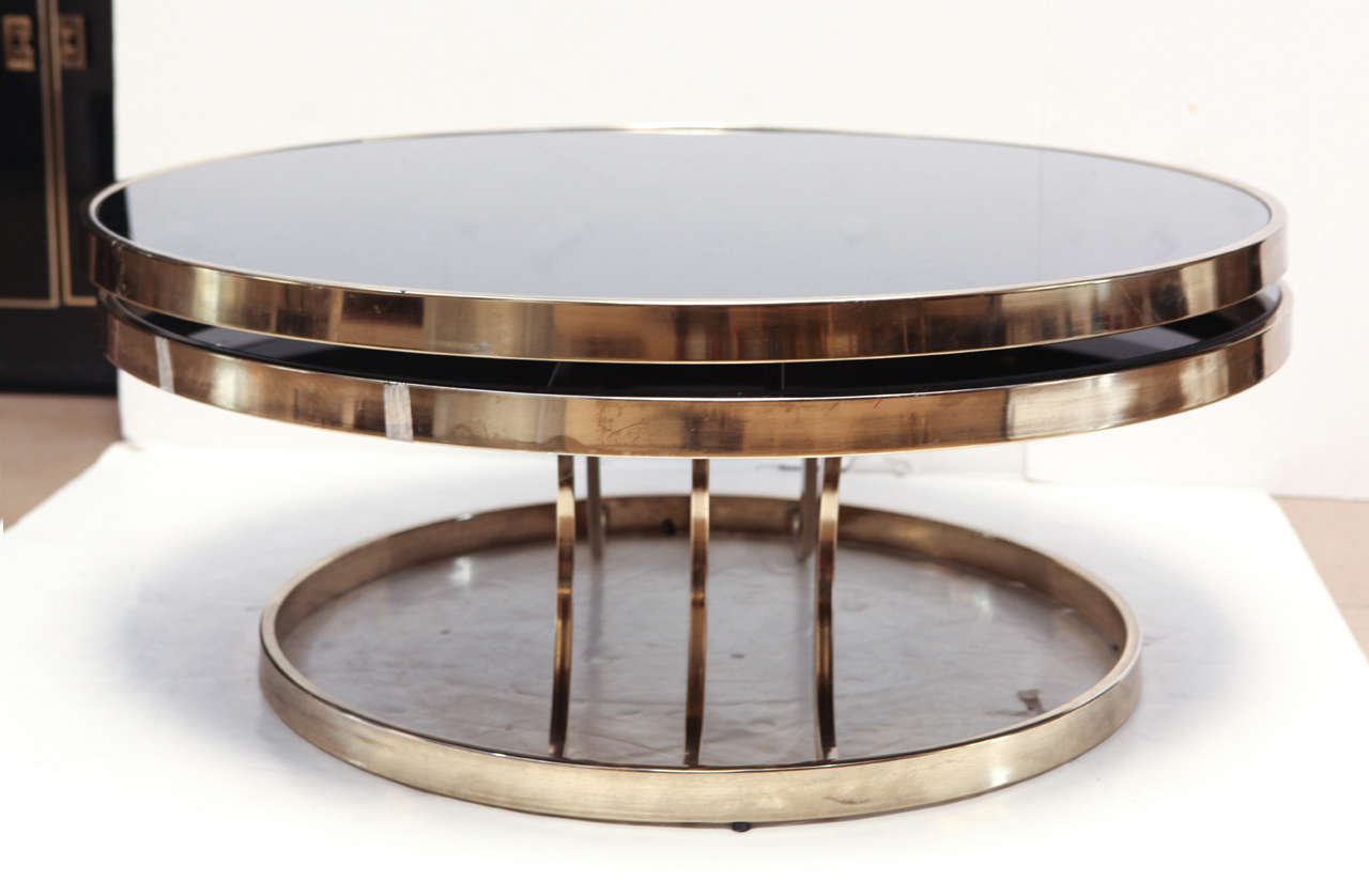 Italian Brass and Glass Swivel Coffee Table In Good Condition In South Pasadena, CA