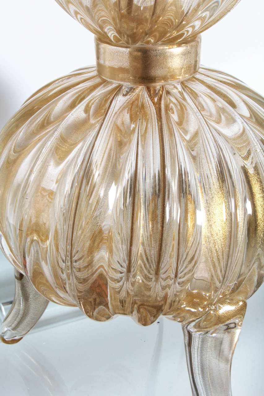 Italian Elegant Pair of Barovier Style Gold Murano Glass Lamps