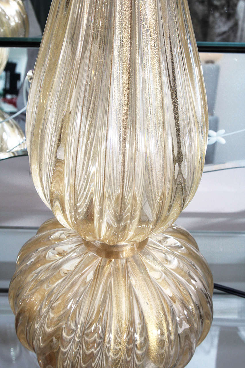 Elegant Pair of Barovier Style Gold Murano Glass Lamps 1