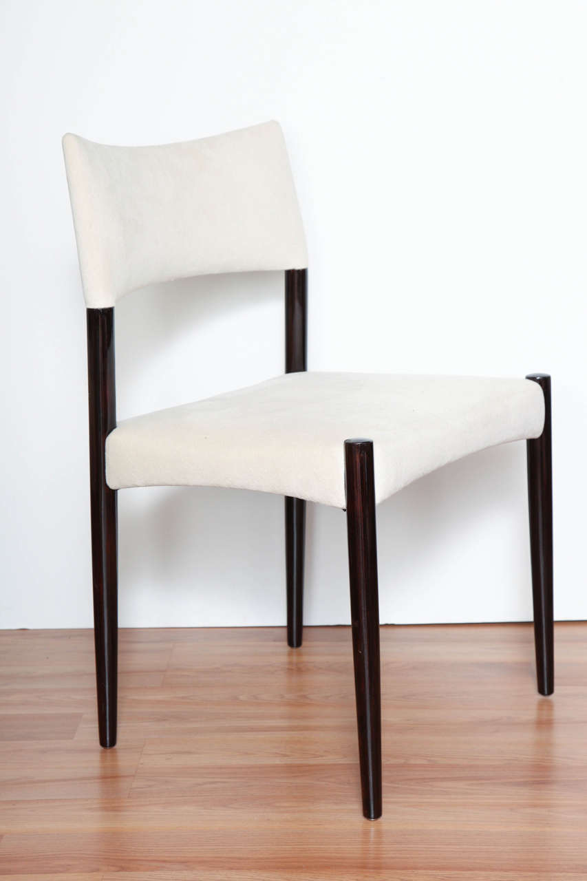 Set of Mid-Century Dining Chairs In Excellent Condition In Pompano Beach, FL