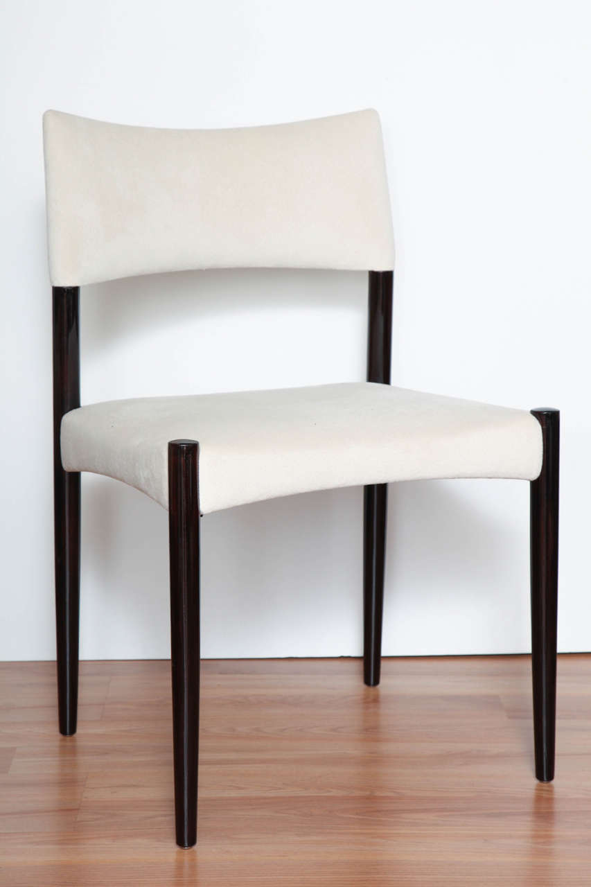 Set of Mid-Century Dining Chairs at 1stdibs