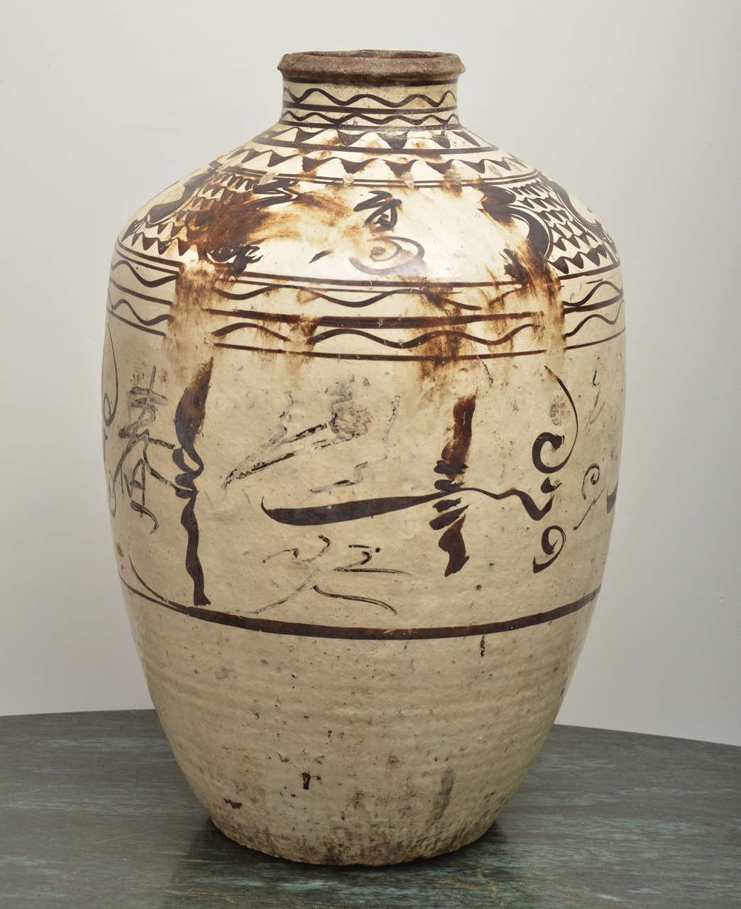 Large Chinese Pottery Vessel - Northern Song Period -