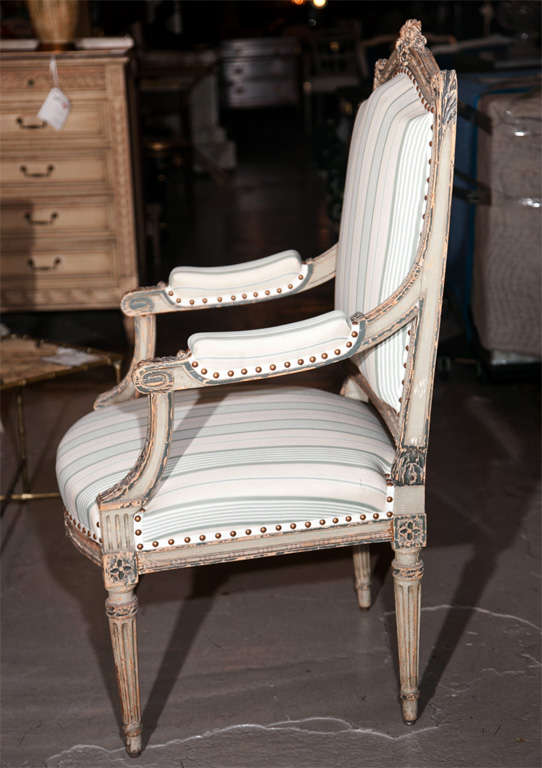 Pair Louis XVI Style Maison Jansen Fauteuils Arm Chairs Distress Painted Frames In Good Condition For Sale In Stamford, CT
