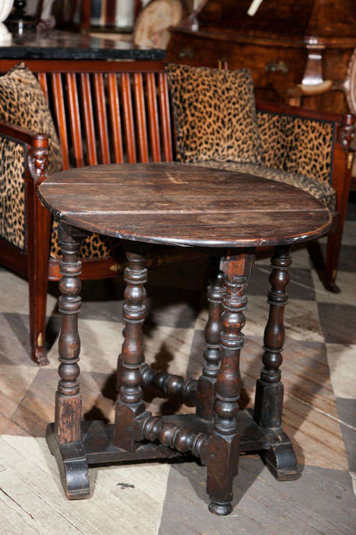 Early Gate Leg  Tavern Type Table
