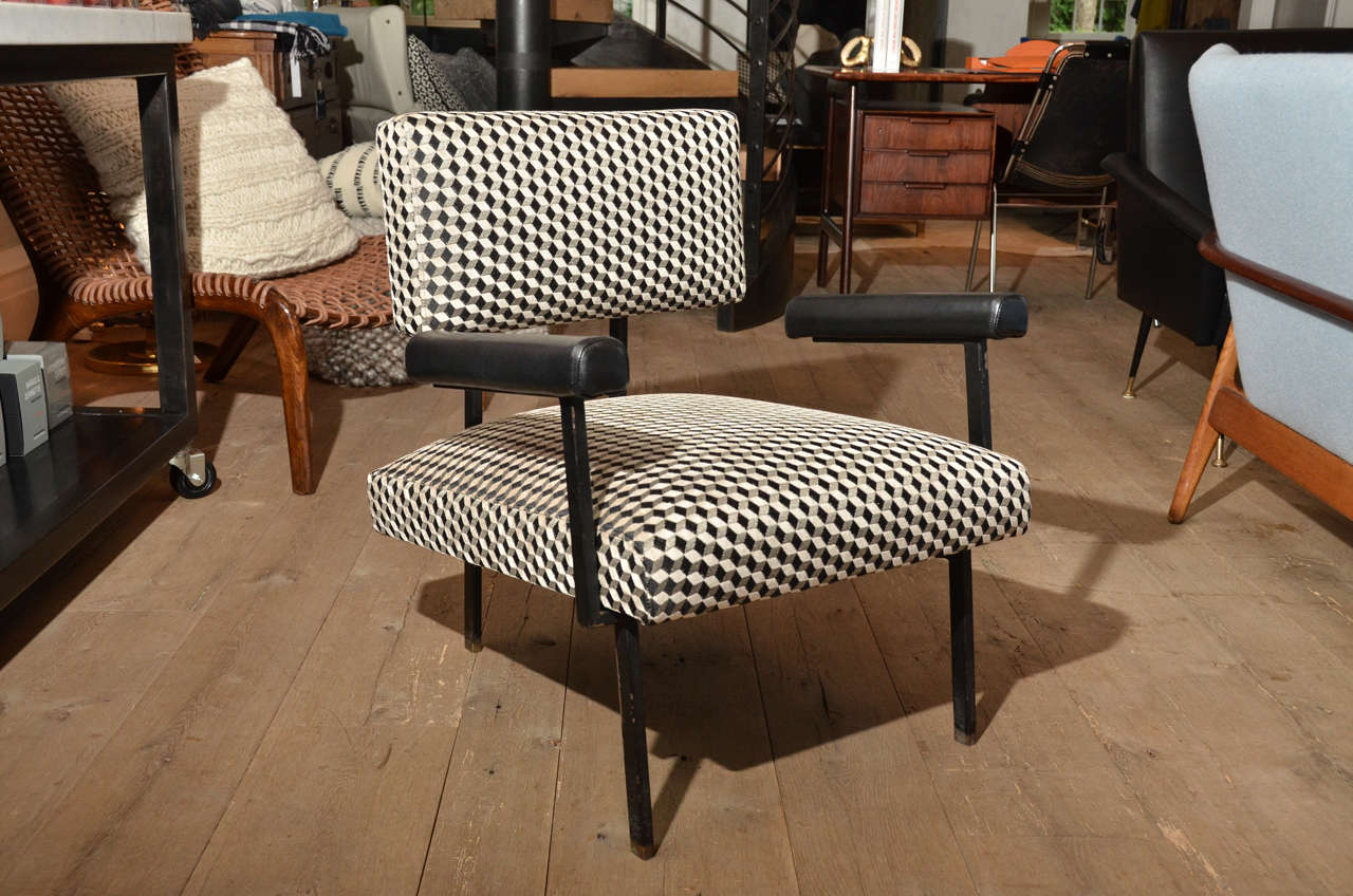 Pair of Mid-Century Italian Chairs In Excellent Condition In Sag Harbor, NY