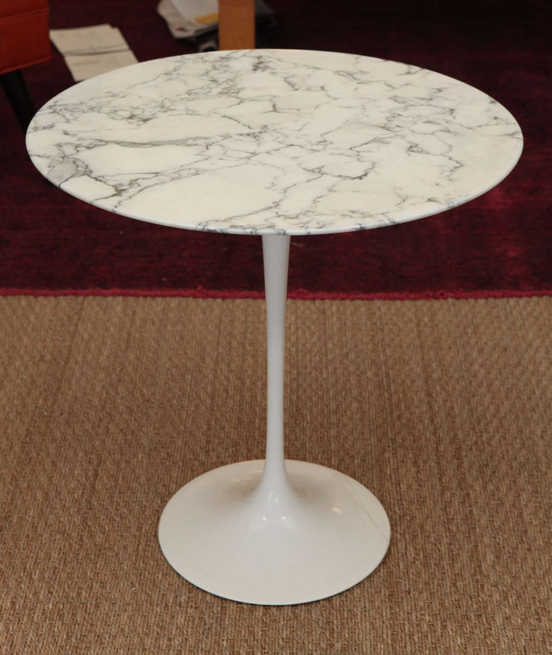 Arabescato marble top with white tulip base. This piece would look beautiful in any sitting room.