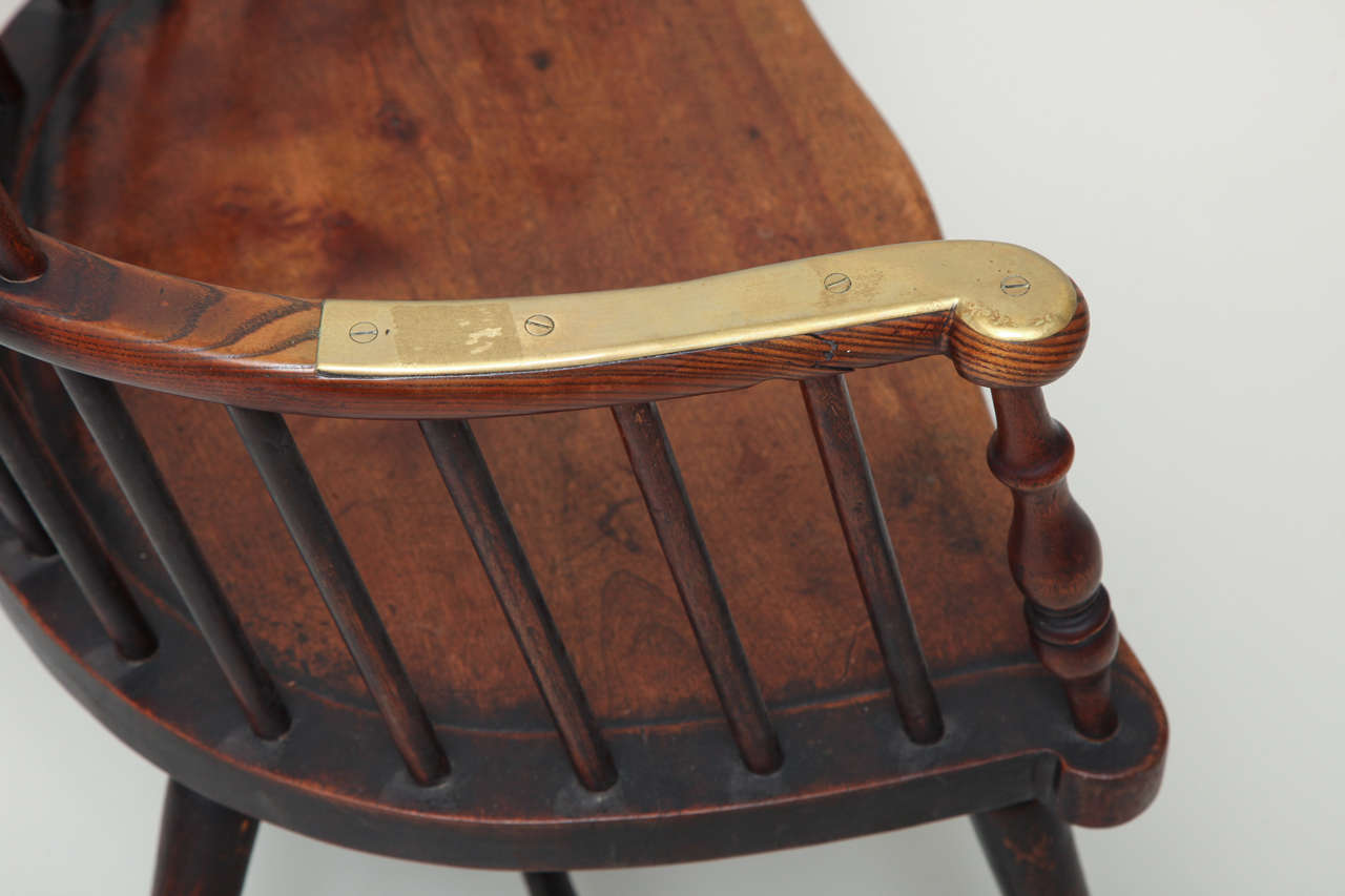 Early 19th Century Scottish Comb Back Windsor Armchair 1