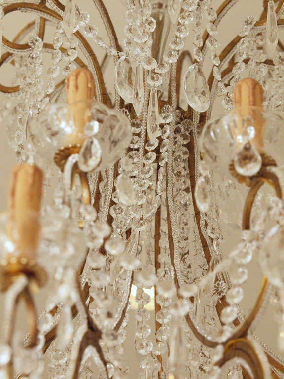 Contemporary Large Crystal and Gilded Iron Handmade Italian Chandelier For Sale