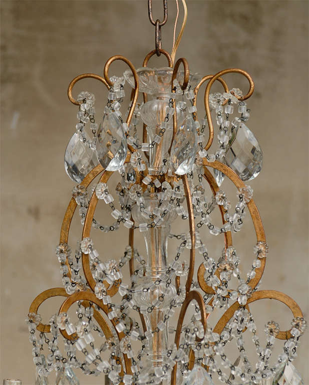 A Beautiful Italian Crystal Chandelier In Good Condition In Atlanta, GA