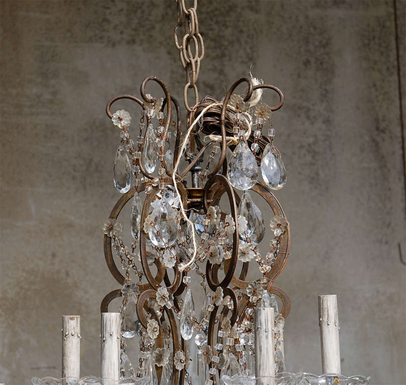 An Exquisite Italian 18-Light Crystal Chandelier
