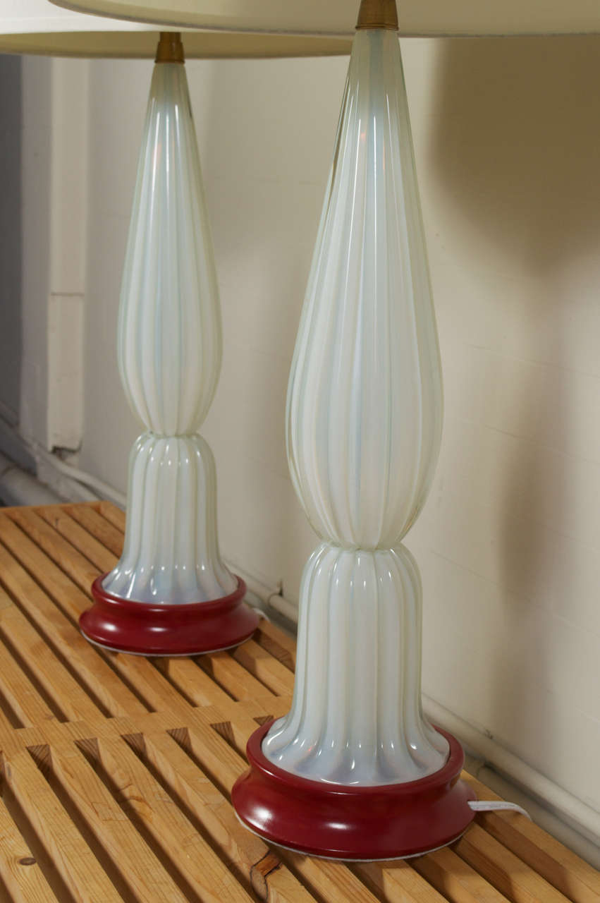 Pair of Translucent Opalescent Italian Murano Lamps In Good Condition In San Francisco, CA