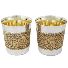 Pareja de vasos de plata de ley Stuart Devlin