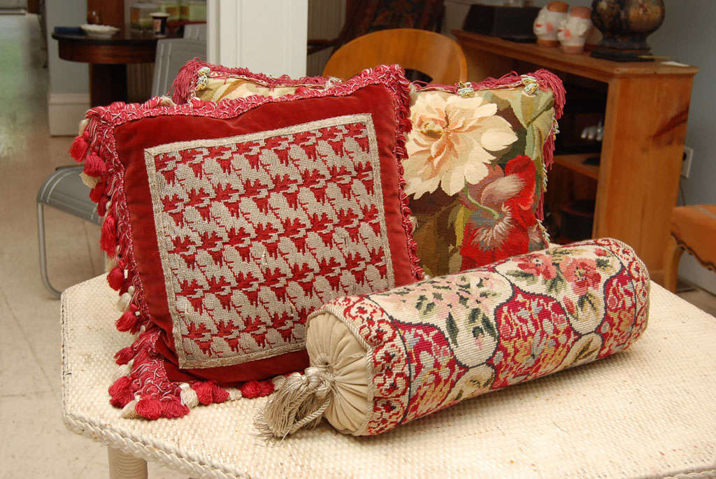 Needlepoint, tapestry & beadwork pillows