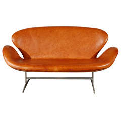 Jacobsen Swan Sofa for Fritz Hanson