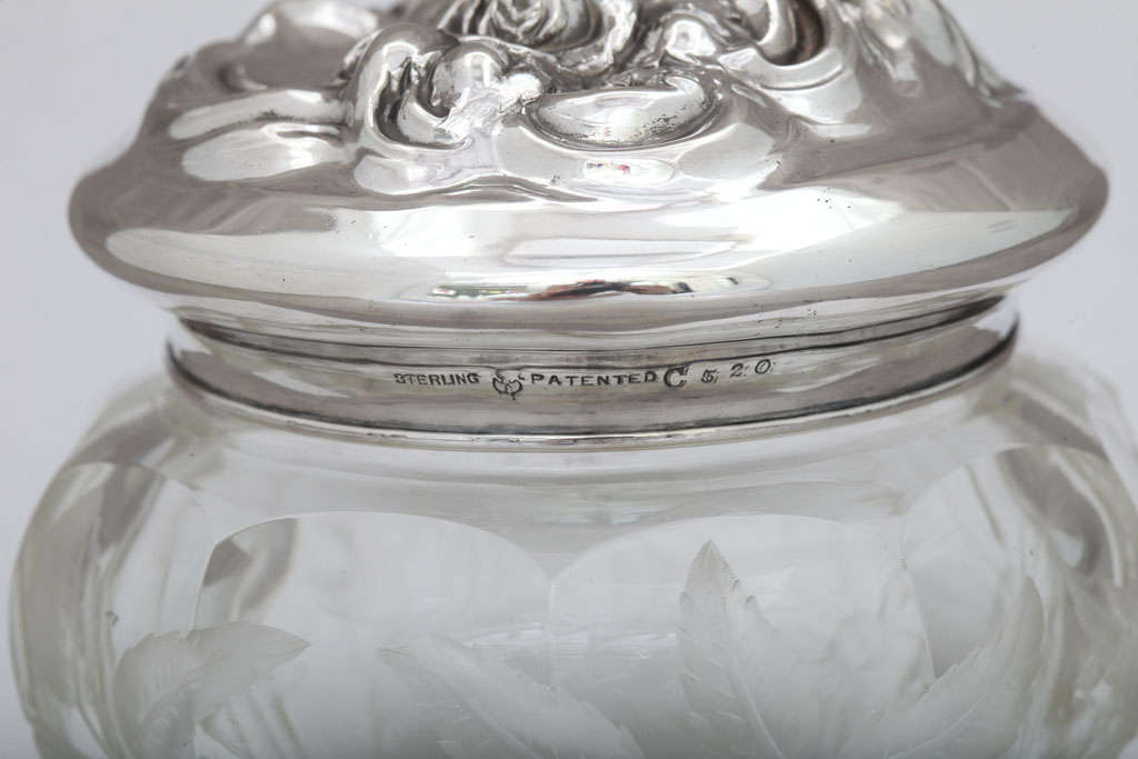 Art Nouveau Sterling Silver and Intaglio Cut Crystal Powder Jar 3