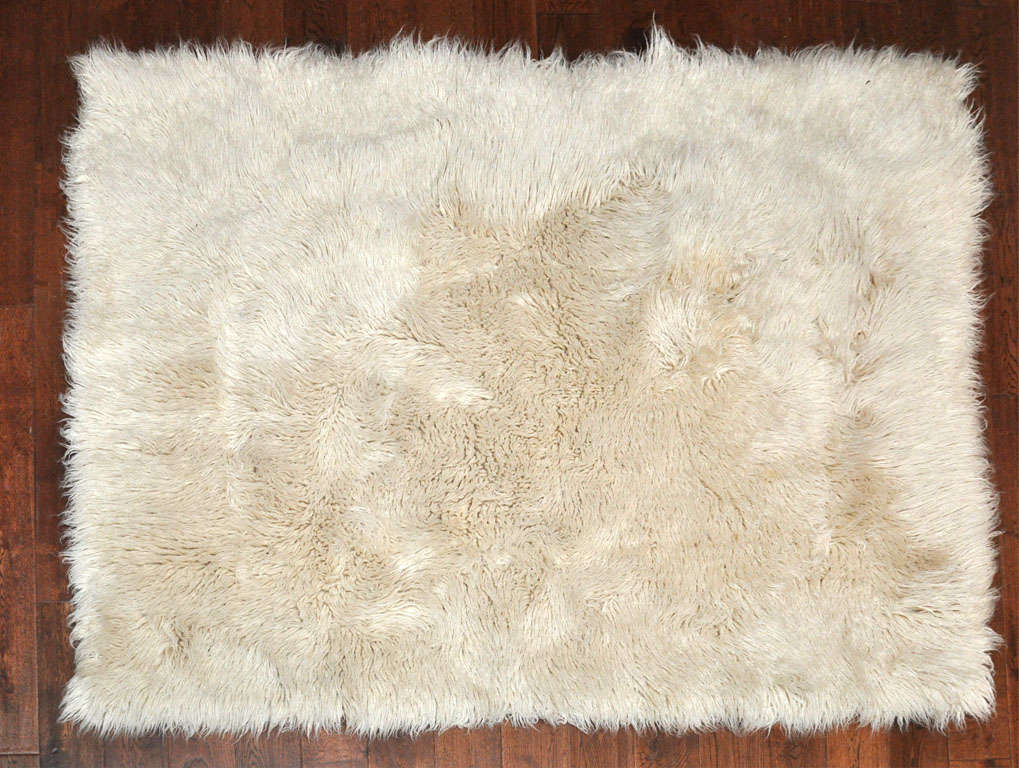 Vintage Flokati rug - off white, cream color.