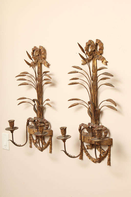 Pair of Antique Palladio Italian Wheat Sconces In Good Condition In West Palm Beach, FL