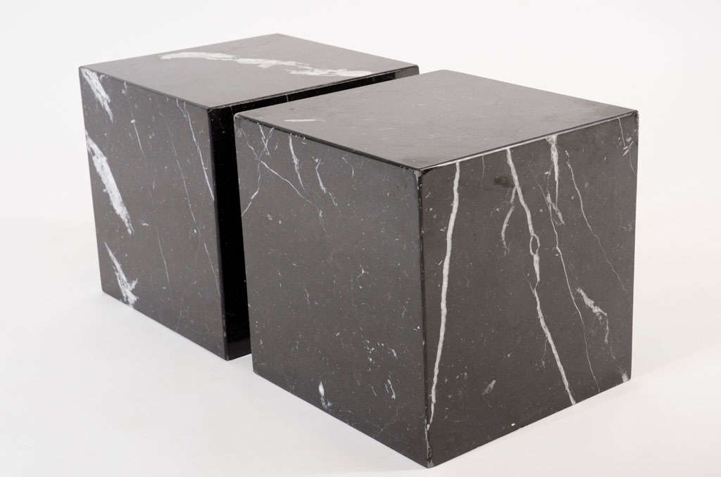Pair of Negro Marquina Spanish Marble Cube Side Tables by Pace In Excellent Condition In New York, NY