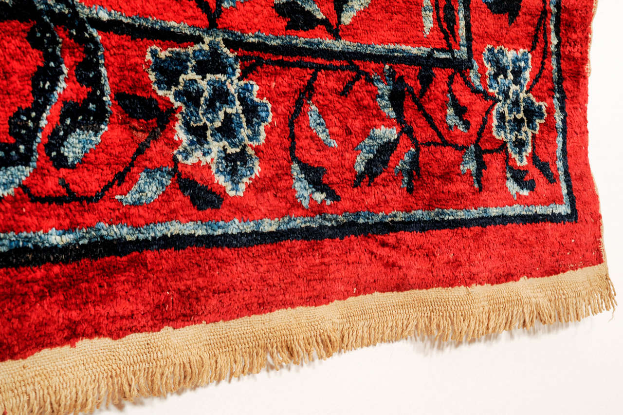 Antiker kaiserlich- chinesischer roter Seidenteppich mit Phoenixen, antik (Handgeknüpft) im Angebot