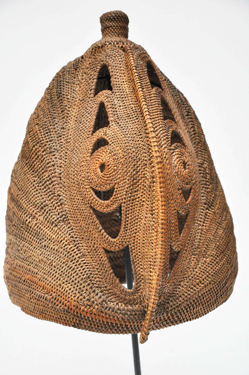 Papua New Guinean Early 20th Century Extra Large Yam Mask from Paupa New Guinea