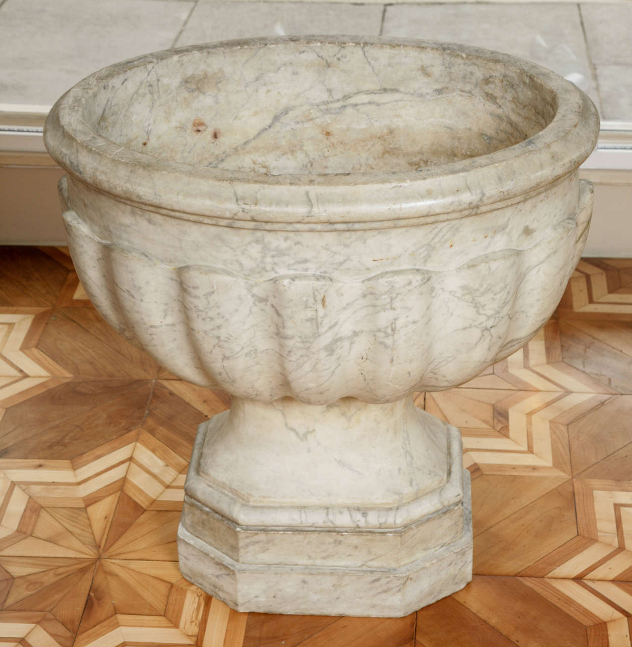 Marble Cistern, circa 1810 In Good Condition For Sale In London, GB
