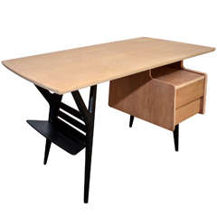 Elegant Oak Desk Circa 1950/1960