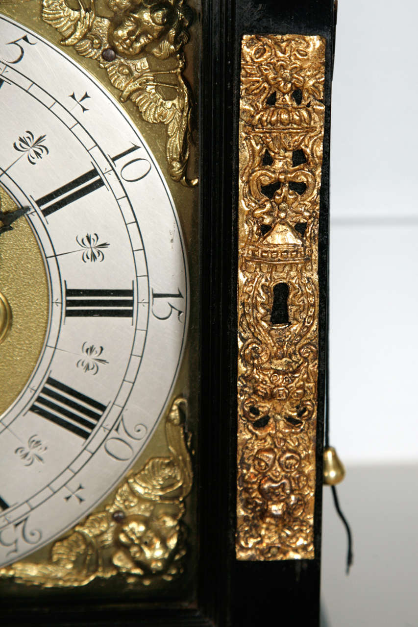 William and Mary Period Antique Bracket Clock by Benjamin Merriman, London In Excellent Condition In Devon, GB