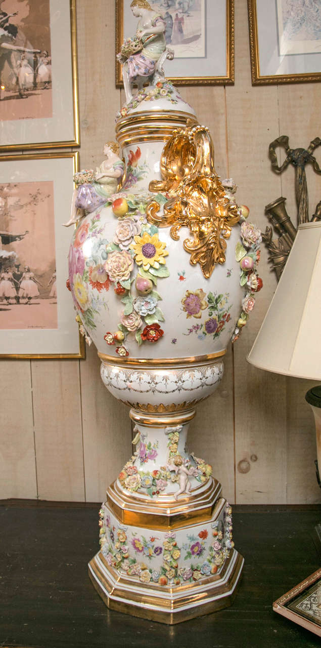 German Fantastic Pair of Meissen Style Covered Urns