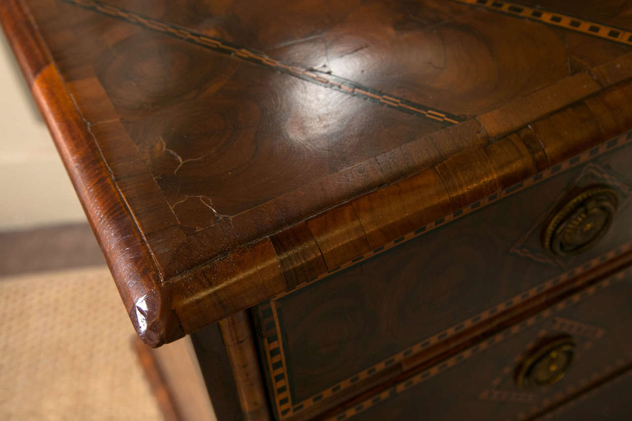 George III Georgian Oyster Walnut  Chest of Drawers For Sale