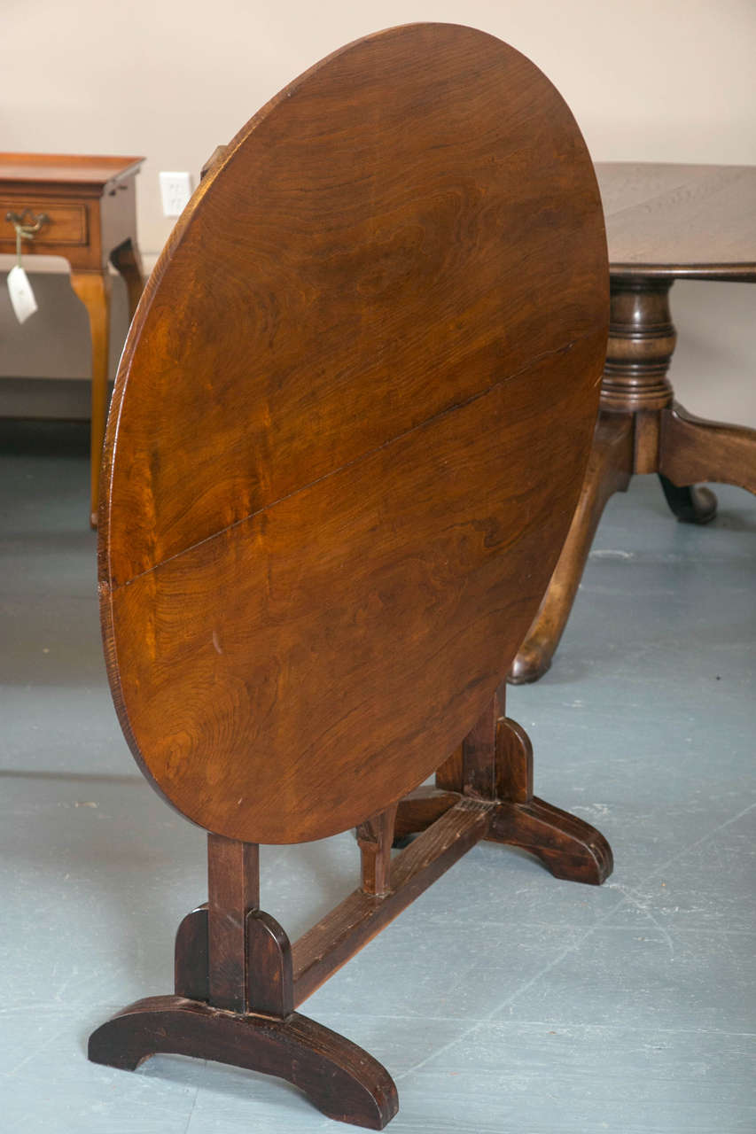 Oval Oak Vendange Table For Sale at 1stdibs