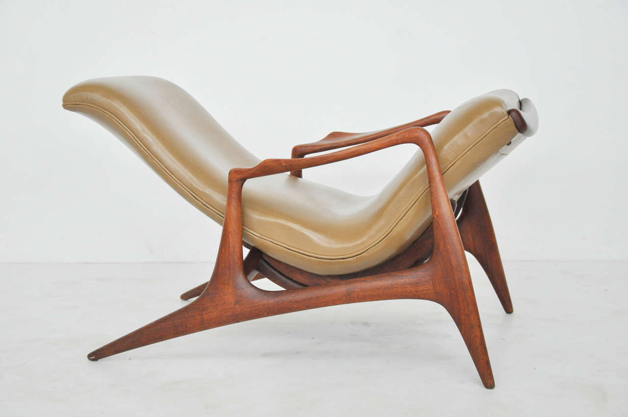 Vladimir Kagan Adjustable Lounge Chairs 1