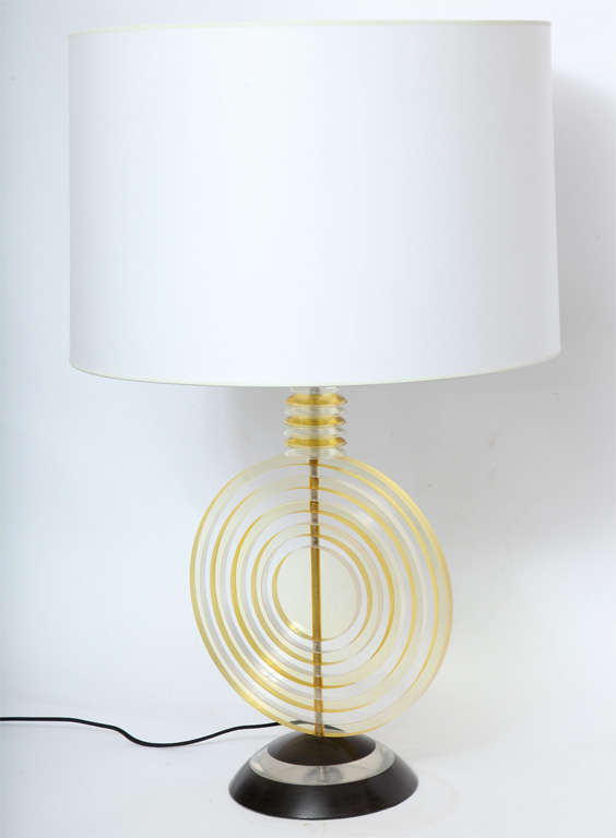Polished Table Lamp American Modernist Sculptural Lucite Concentric Circles, 1930s For Sale