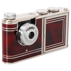 Vintage Walter Kunik Petie Vanity Camera and Make-up Kit.
