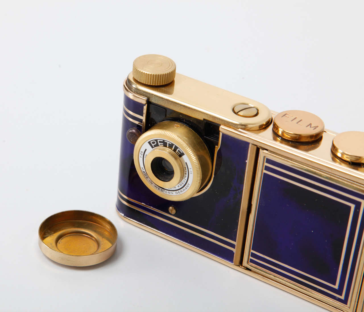 German Walter Kunik Petie Vanity Camera and Make-up Kit