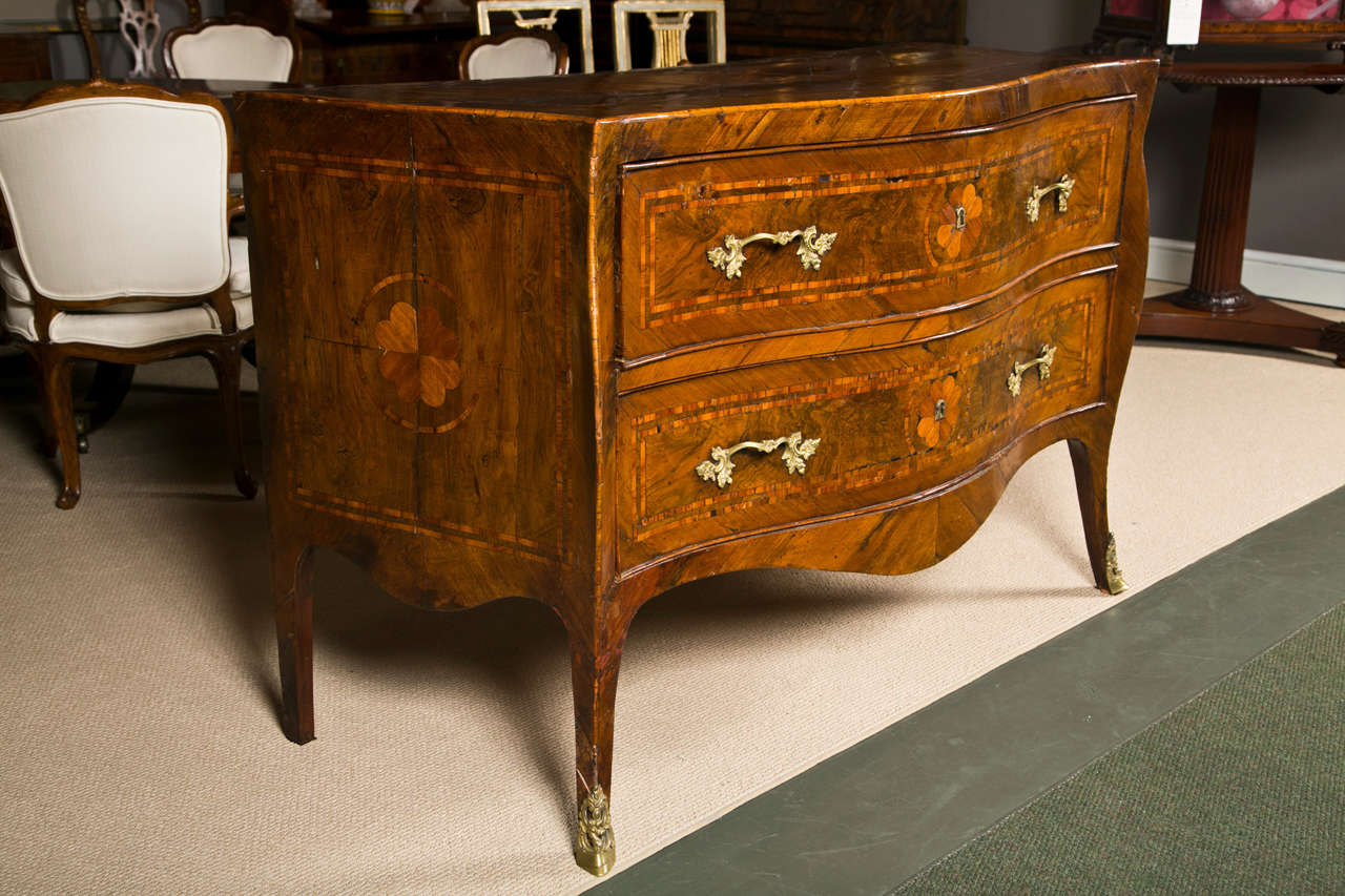 Wood Italian Rococo Neapolitan Chest of Drawers, Commode, 18th Century For Sale