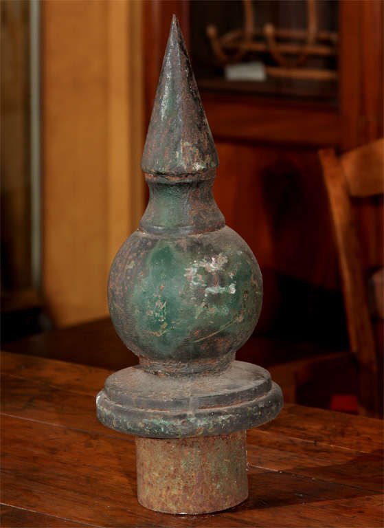 French Iron Finials In Excellent Condition In Kirkland, WA