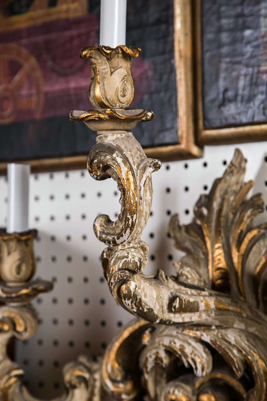 Pair Painted and Gilded Italian Carved Sconce In Distressed Condition In Woodbury, CT