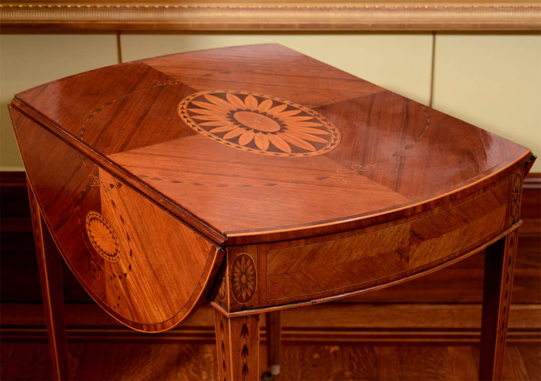 A Fine George Iii Inlaid Guadalupe Wood Pembroke Table For Sale 6