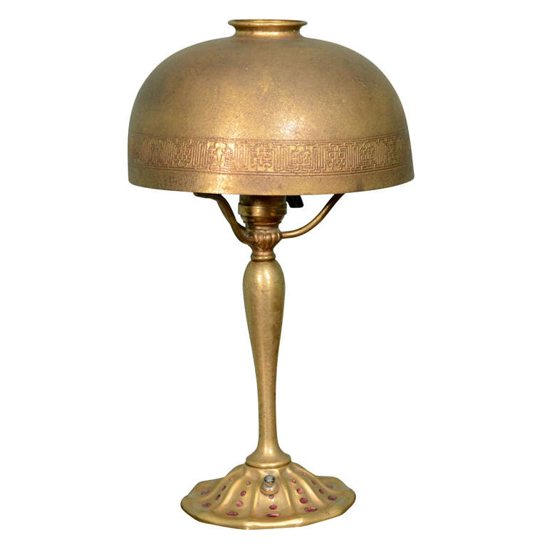 Tiffany desk lamp at 1stdibs Tiffany desk lamp at 1stdibs