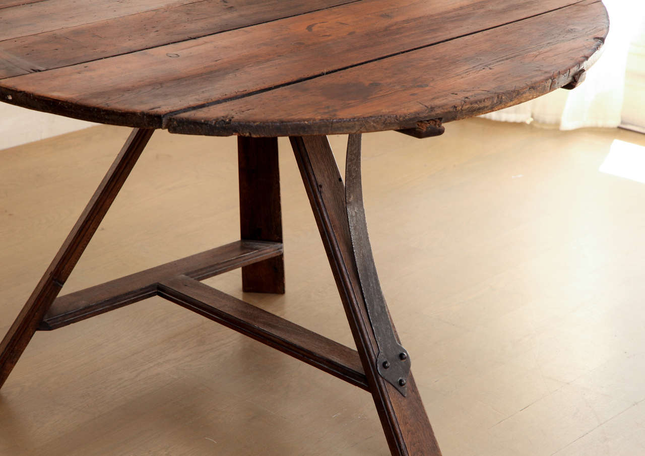 Wood Early 19th Century Dutch Tilt Top Table For Sale