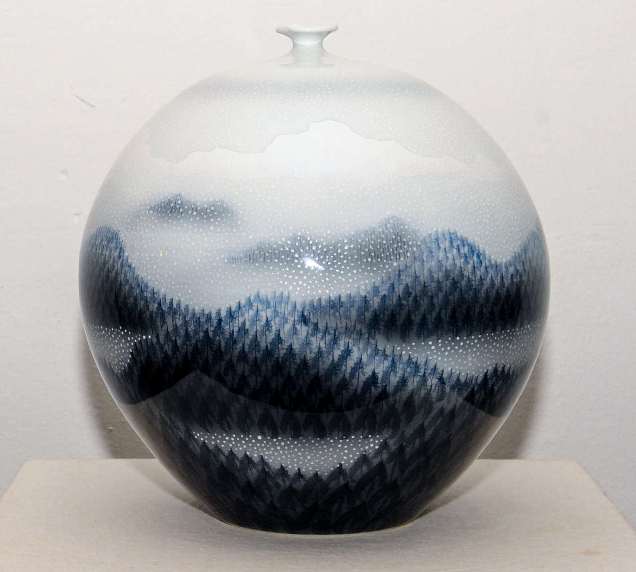 Porcelain Huge Modern Arita porcelain vase by Fujii Shumei