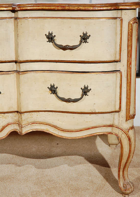 Hand-Carved Early 19th Century, Italian, Parcel-Gilt Commode