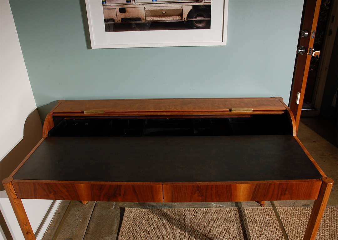 Vintage Hekman Roll-top Desk 3