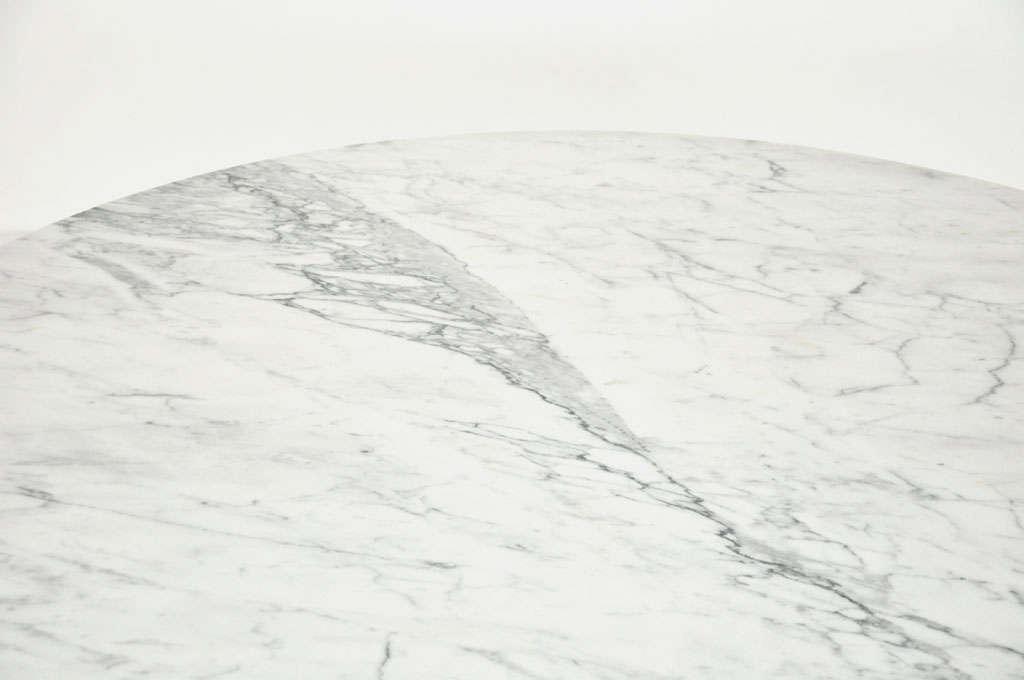 Mid-20th Century Eero Saarinen marble dining table 54