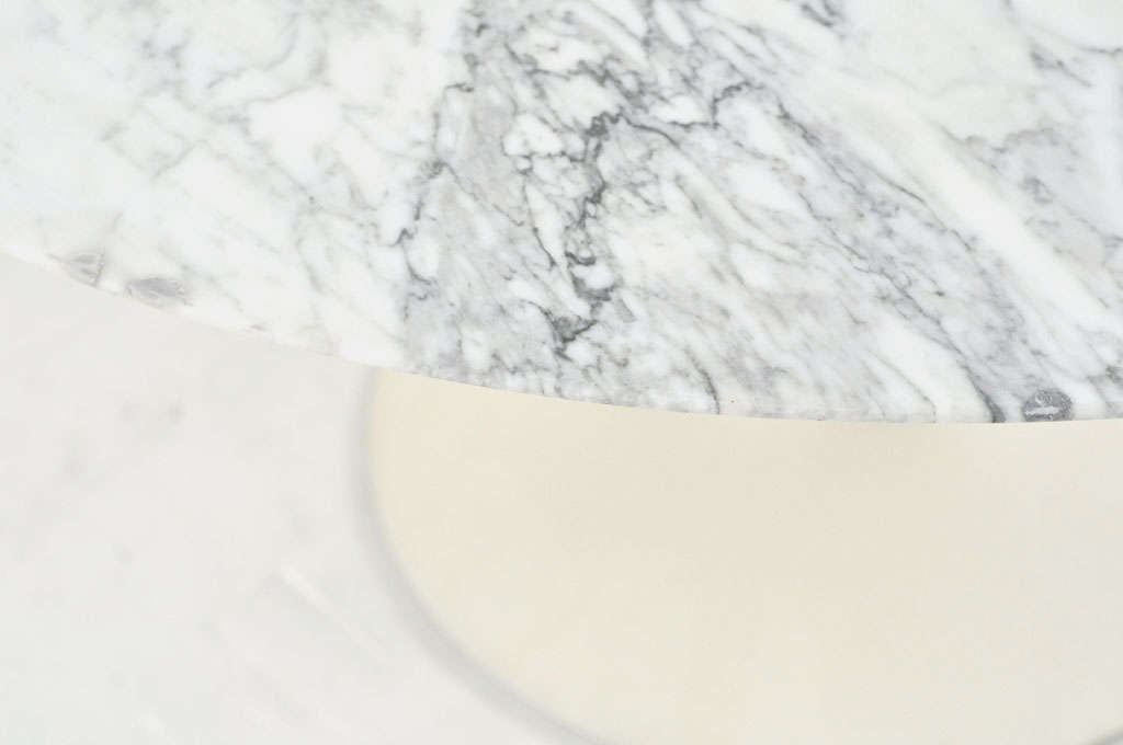 Eero Saarinen marble dining table 54